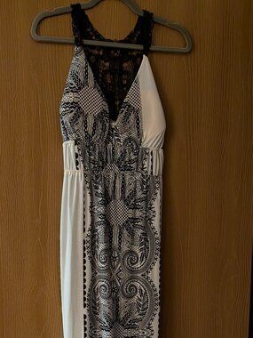 Second Skin Black & White Boho Maxi Dress – Size L
